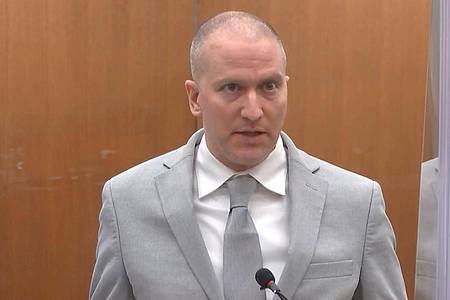 Der ehemalige Polizist Derek Chauvin wurde wegen Mordes zu einer langen Haftstrafe verurteilt.